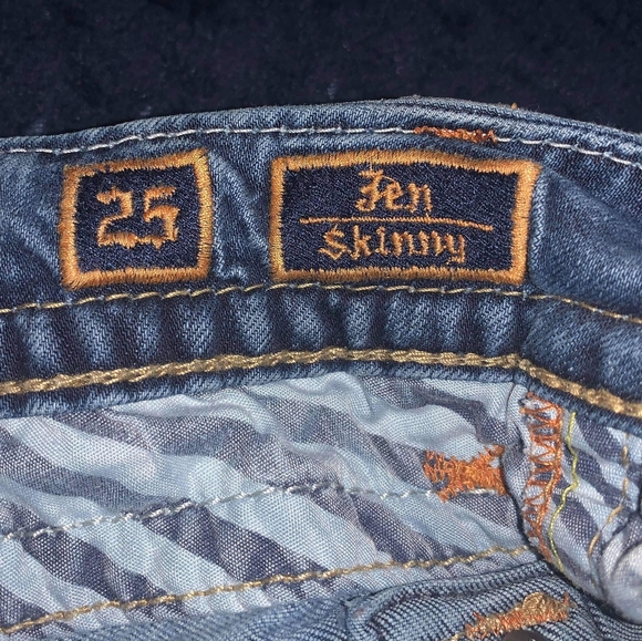 Rock Revival Jeans - Picture 5 of 8